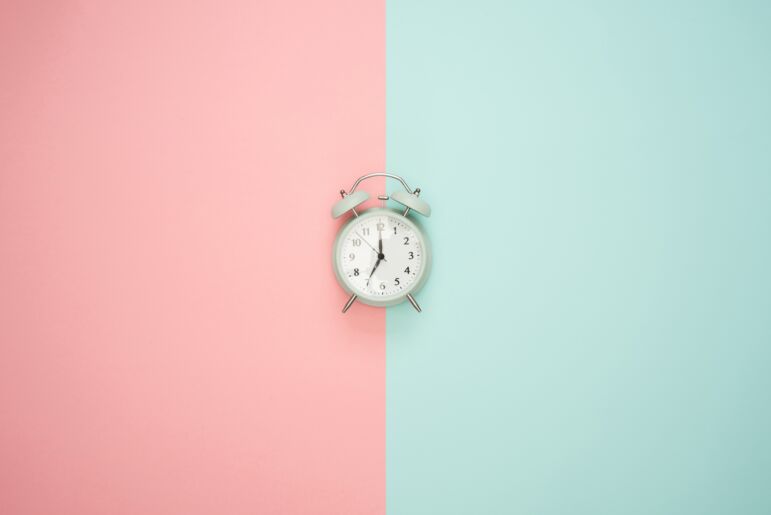 How do you balance living your life and your biological clock? We talk about the factors that influence your fertility, and how to figure out when to use it.